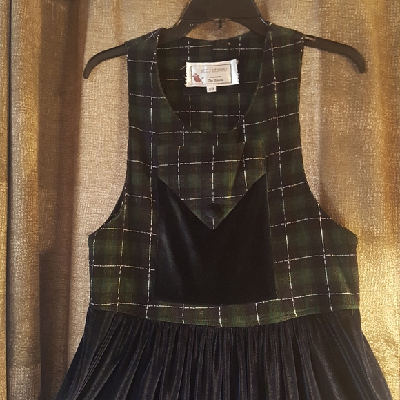 Jumper - Picture 2 of 6